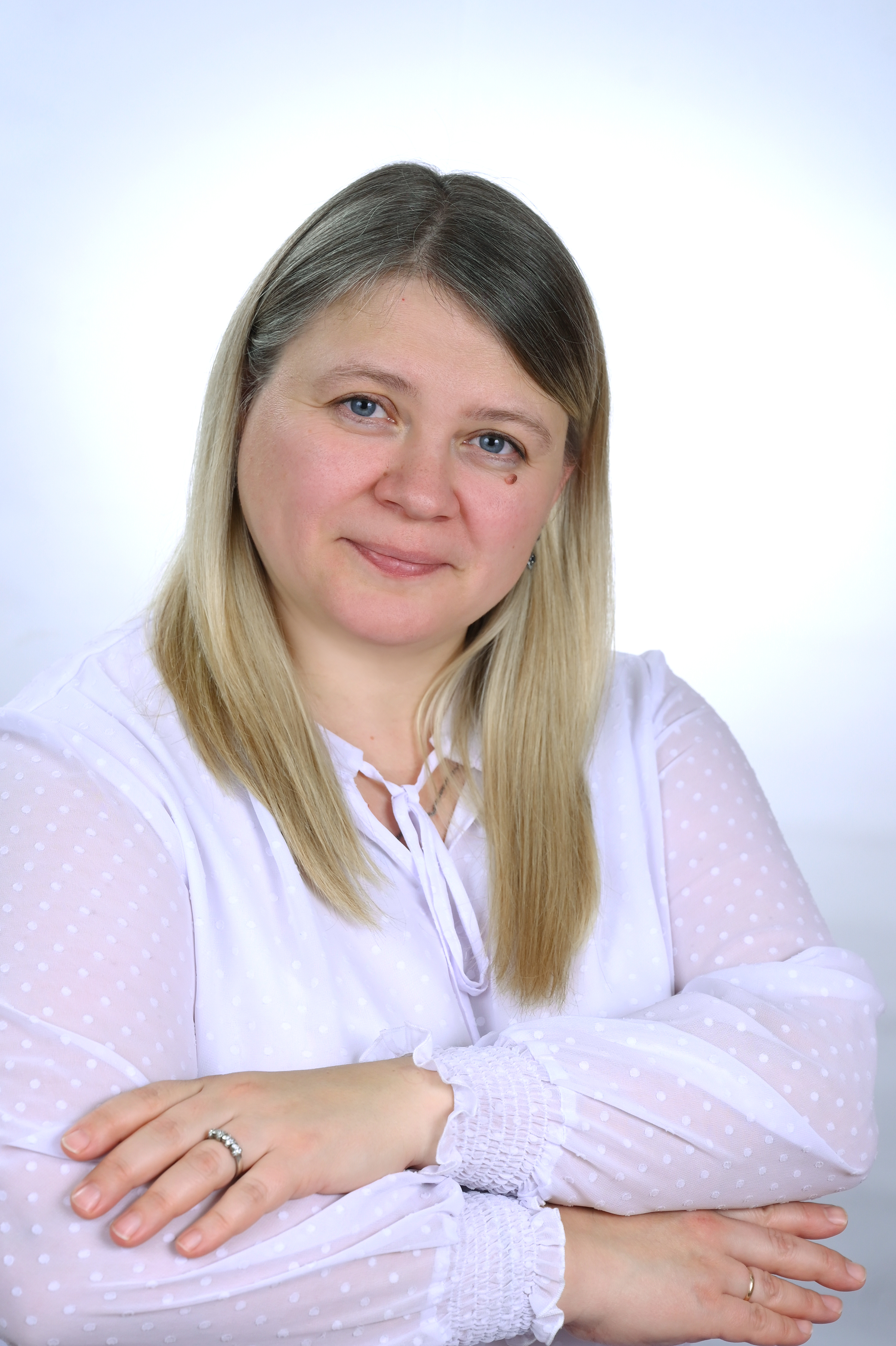 Заместитель заведующего Лукьянова Оксана Анатольевна.